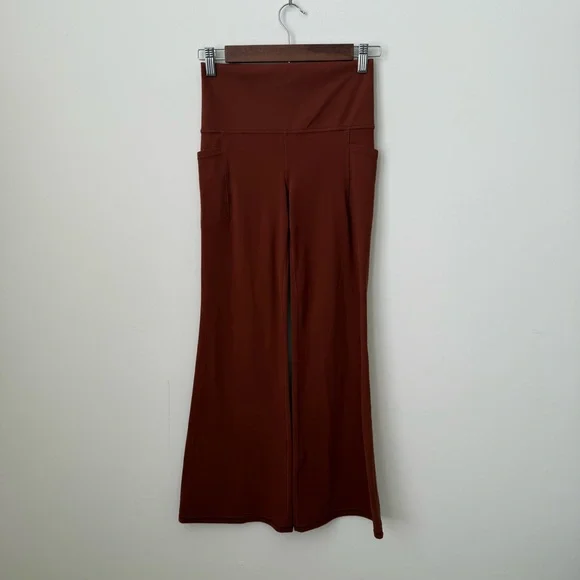 Athleta Salutation Stash Flare Pants Brown Size Small Petite 28.5” Inseam - Picture 1 of 6